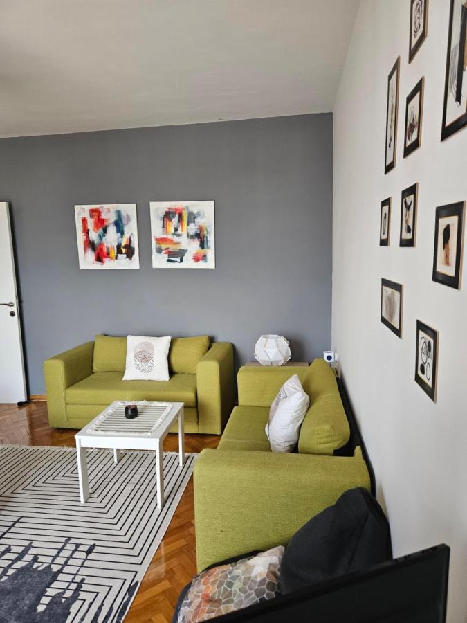 Cosy Apartment In The Heart Of Скопье Экстерьер фото